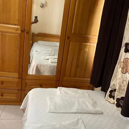 Mariner Apartment *