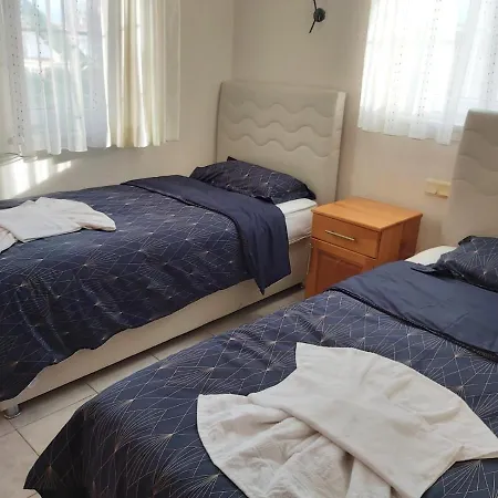 Mariner Apartment *
